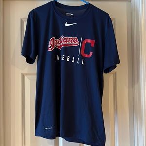 Nike Mens Cleveland Indians baseball short sleeve t-shirt.